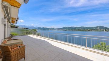Thumbnail von Exklusive Villa mit Pool am See