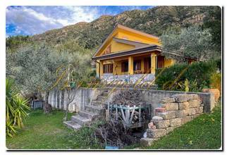 Thumbnail von Immogold Sicily, Sicily'nin en güzel tepeli manzaralarına sahip büyük bir villa