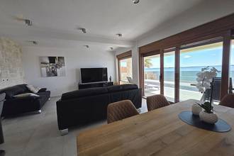Thumbnail von Moderne Villa mit Pool in erster Reihe zum Meer