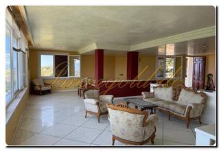 Thumbnail von Immogold Sizilianischer Luxustraum Exklusive Villa nahe Palermo, mit fünf Schlafzimmern, drei separaten Apartments, Meerblick, spektakulärer Dachterrasse und tollem Pool
