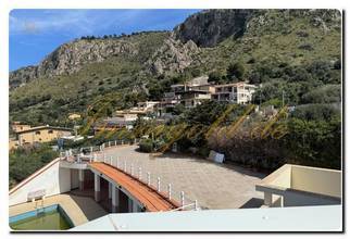 Thumbnail von Immogold Sizilianischer Luxustraum Exklusive Villa nahe Palermo, mit fünf Schlafzimmern, drei separaten Apartments, Meerblick, spektakulärer Dachterrasse und tollem Pool