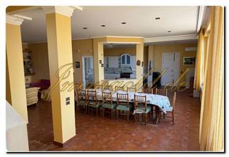 Thumbnail von Immogold Sizilianischer Luxustraum Exklusive Villa nahe Palermo, mit fünf Schlafzimmern, drei separaten Apartments, Meerblick, spektakulärer Dachterrasse und tollem Pool