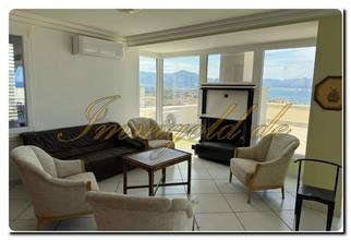 Thumbnail von Immogold Sizilianischer Luxustraum Exklusive Villa nahe Palermo, mit fünf Schlafzimmern, drei separaten Apartments, Meerblick, spektakulärer Dachterrasse und tollem Pool