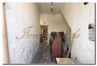 Thumbnail von Immogold Sizilien In der im 13. Jahrhundert entstandene, von Schwaben gebaute Stadt Augusta, in der Region Syrakus, wartet auf Sie ein Gebäude zur kompletten Renovierung