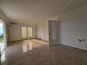 Thumbnail von Moderne Wohnung mit Meerblick und zwei Balkonen