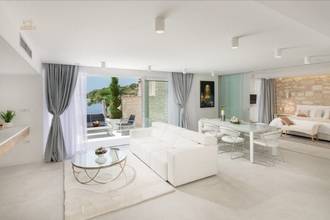 Thumbnail von Authentische Luxusvilla mit Meerblick und Aufzug