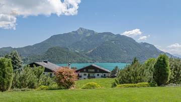 Thumbnail von Einzigartige Landhausvilla mit Pool und unverbaubarem Seeblick
