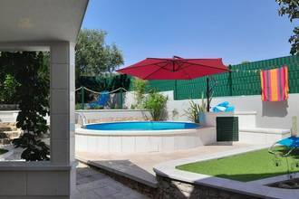 Thumbnail von Familienhaus mit Pool und Meerblick, zwei separate Wohneinheiten