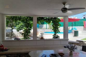 Thumbnail von Familienhaus mit Pool und Meerblick, zwei separate Wohneinheiten