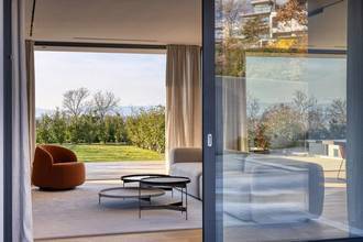 Thumbnail von Moderne Villa mit Pool, Meerblick und Wellnessbereich