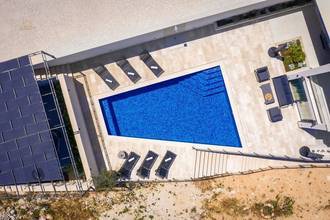 Thumbnail von Moderne Villa mit beheiztem Pool, Sauna und Meerblick