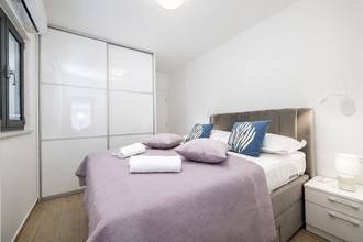 Thumbnail von Moderne Wohnung mit Meerblick und überdachter Terrasse