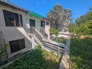 Thumbnail von Haus mit 4 Apartments und Meerblick, nur ca. 80 Meter zum Meer