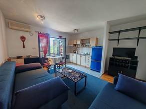 Thumbnail von Haus mit 4 Apartments und Meerblick, nur ca. 80 Meter zum Meer