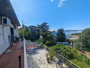 Haus mit 4 Apartments und Meerblick, nur ca. 80 Meter zum Meer