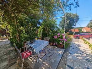 Thumbnail von Haus mit 4 Apartments und Meerblick, nur ca. 80 Meter zum Meer