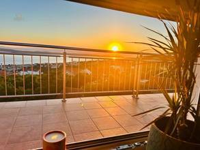 Thumbnail von Moderne Wohnung mit Panoramablick auf das Meer und Balkon