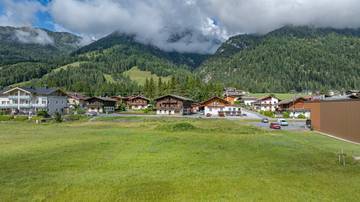Thumbnail von Baugenehmigtes Wohn- und Geschäftshaus mit 16 Einheiten