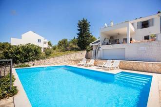 Thumbnail von Mediterrane Villa mit Pool und Panorama-Meerblick, Region Sibenik