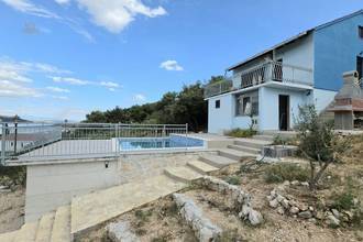 Thumbnail von Haus mit Swimmingpool und Meerblick in ruhiger Lage