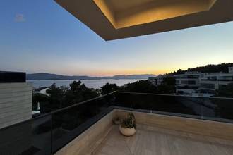 Thumbnail von Moderne Neubau-Villa mit Swimmingpool und Meerblick