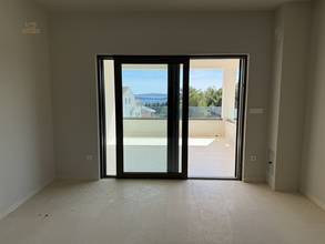 Thumbnail von Neubauwohnung mit Meerblick, Terrasse und Aufzug nahe Strand und Zentrum