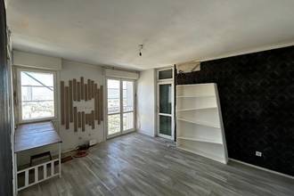 Thumbnail von Helles Apartment mit Meerblick und Balkon im 13. Stock