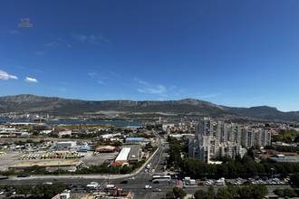 Thumbnail von Helles Apartment mit Meerblick und Balkon im 13. Stock