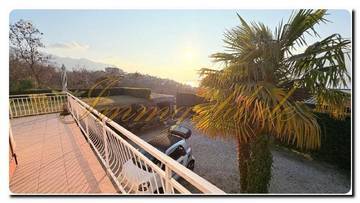 Thumbnail von Immogold Lago Maggiore Super gepflegte Doppelhaushälfte, toller Panorama- und Seeblick in harmonischer und sonniger Landschaftslage