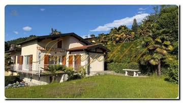 Immogold Lago Maggiore Super gepflegte Doppelhaushälfte, toller Panorama- und Seeblick in harmonischer und sonniger Landschaftslage