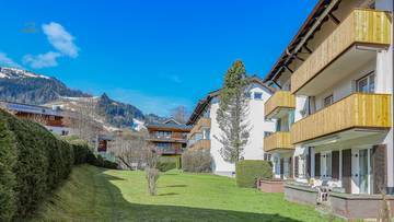 Thumbnail von Hochwertige Dachgeschosswohnung mit schönem Ausblick in Ruhelage