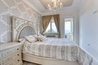 Thumbnail von Luxuriöse Maisonettewohnung in eleganter Villa mit Pool und Meerblick