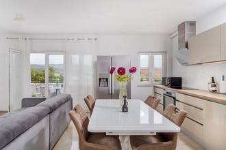 Thumbnail von Neu renovierte Erdgeschosswohnung mit Garten und Meerblick