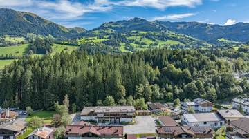 Thumbnail von 3.800 m² Baugrund mit Kaiser-, Hahnenkamm- und Südberge-Blick