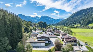 Thumbnail von 3.800 m² Baugrund mit Kaiser-, Hahnenkamm- und Südberge-Blick