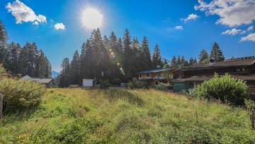 Thumbnail von Grundstück mit Baugenehmigung für ein exklusives Chalet