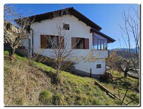 Thumbnail von Exklusiv bei Immogold®: Freistehendes Landhaus mit traumhaftem Panoramablick über der Langhe