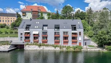 Thumbnail von Letztes verfügbares Luxus-Penthouse mit Bootsgarage am Traunsee