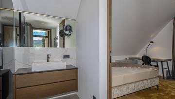 Thumbnail von Letztes verfügbares Luxus-Penthouse mit Bootsgarage am Traunsee
