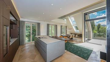 Thumbnail von Letztes verfügbares Luxus-Penthouse mit Bootsgarage am Traunsee