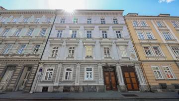 Thumbnail von Stadthaus in Opernnähe mit Baugenehmigung für 9 exklusive Wohnungen