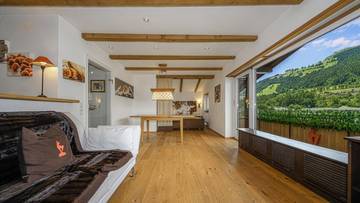 Thumbnail von Dachgeschosswohnung im Zentrum mit Panorama-Ausblick