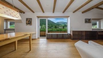 Thumbnail von Dachgeschosswohnung im Zentrum mit Panorama-Ausblick