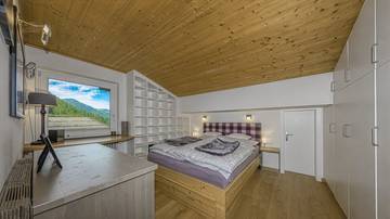 Thumbnail von Dachgeschosswohnung an der Skipiste mit Kaiserblick