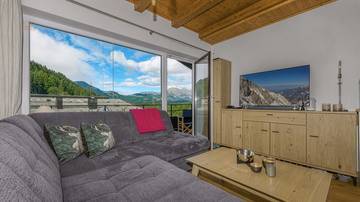 Thumbnail von Dachgeschosswohnung an der Skipiste mit Kaiserblick