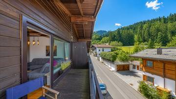 Thumbnail von Dachgeschosswohnung an der Skipiste mit Kaiserblick
