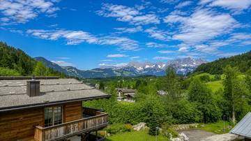 Thumbnail von Dachgeschosswohnung an der Skipiste mit Kaiserblick