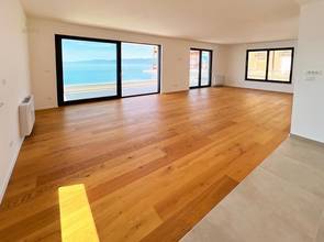 Thumbnail von Luxuswohnung in erster Reihe am Meer mit Panoramablick