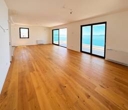 Thumbnail von Luxuswohnung in erster Reihe am Meer mit Panoramablick