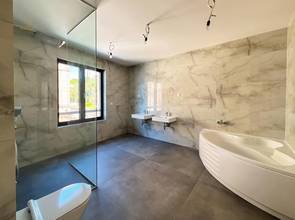 Thumbnail von Luxuswohnung in erster Reihe am Meer mit Panoramablick